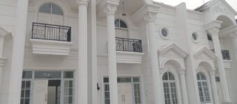 Rumah Baru Bergaya Modern Klasik di Ciracas, Jakarta Timur