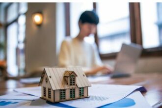 alam era digital seperti sekarang, menjual rumah secara online telah menjadi alternatif yang sangat efektif. Namun, bagaimana cara menjual rumah online tanpa mengeluarkan biaya besar? Berikut adalah panduan lengkap dan situs terpercaya yang dapat Anda manfaatkan.