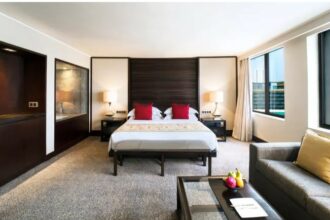 Menikmati Kemewahan Tak Tertandingi di Mandarin Oriental Hotel Jakarta Indonesia