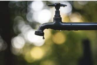 Cara Ampuh Atasi dan Cegah Keran Air Mampet Akibat Lumut