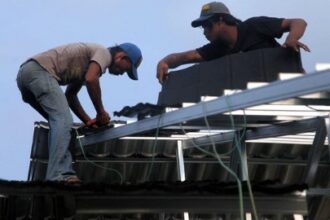 Mau Bangun Rumah Sendiri? Yuk, Pelajari Cara Menabung dan Tips Memilih Kontraktor yang Tepat!